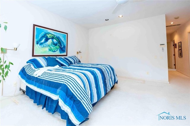 bedroom featuring carpet flooring and ceiling fan