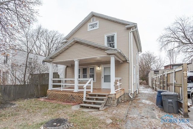 view of front of home featuring covered porch