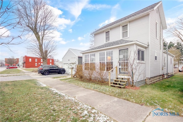 view of front of house with a front yard