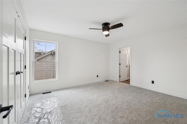 unfurnished bedroom with ceiling fan