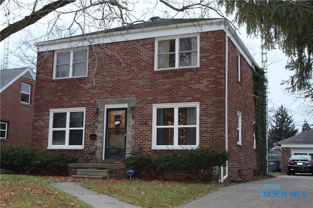 view of front facade