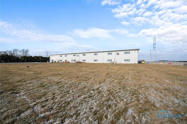 exterior space featuring a yard