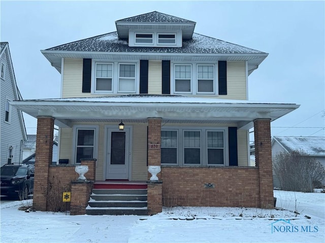 view of front of property with a porch