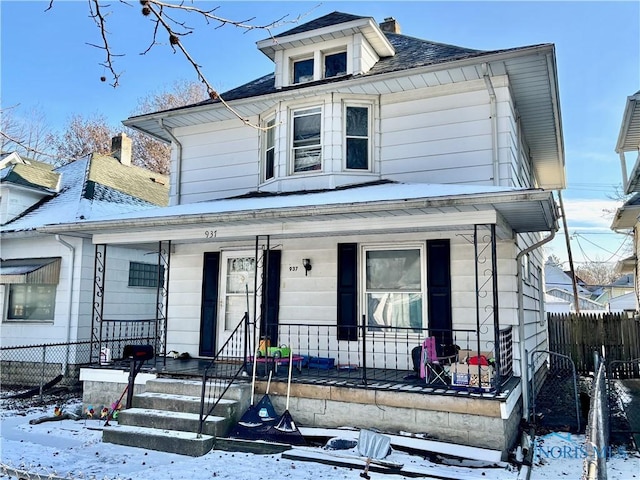 view of front of home featuring covered porch