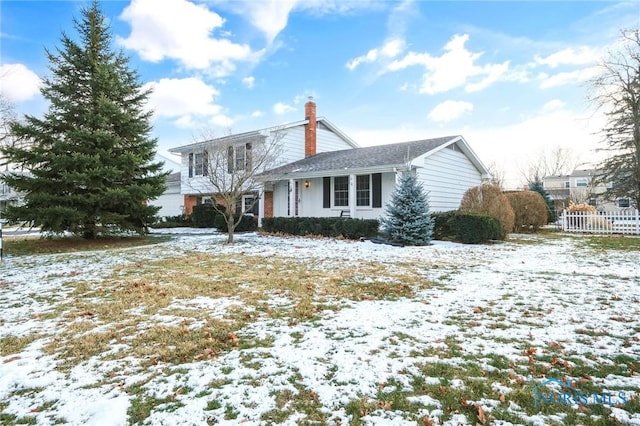 view of front of property