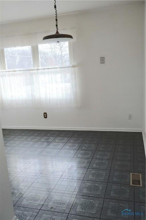 view of unfurnished dining area