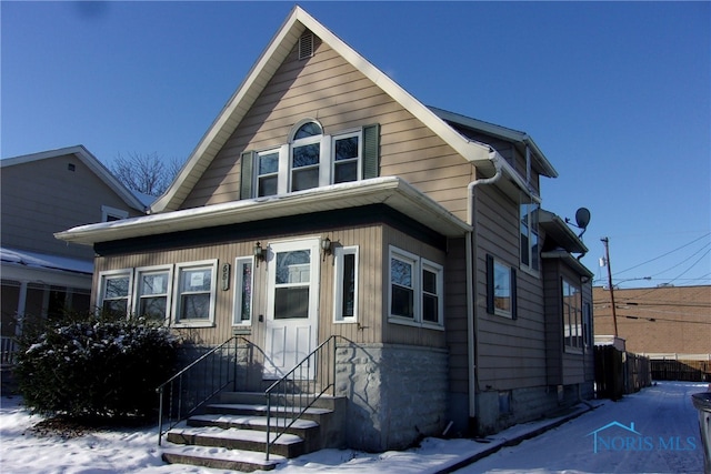 view of front of house