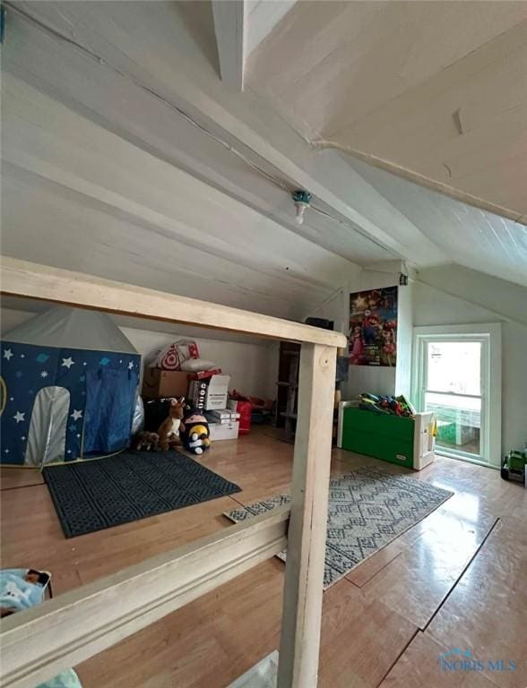 bonus room with vaulted ceiling