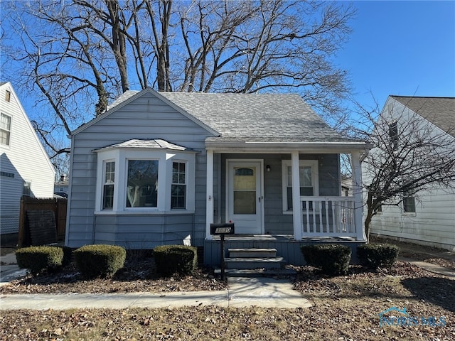 bungalow-style house with covered porch