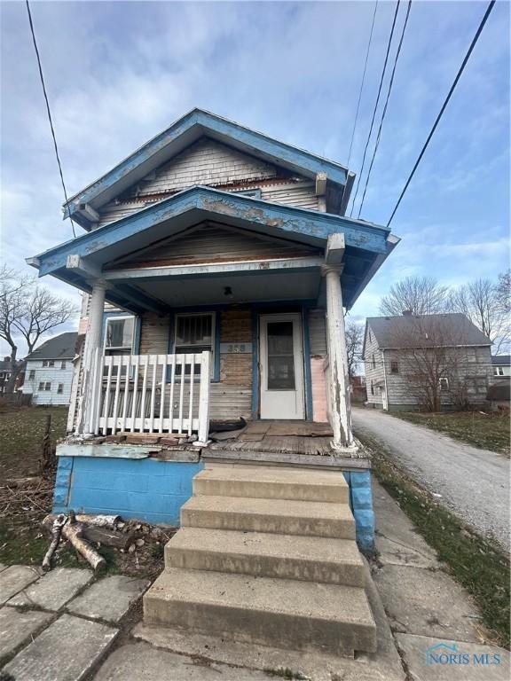 bungalow-style house with a porch