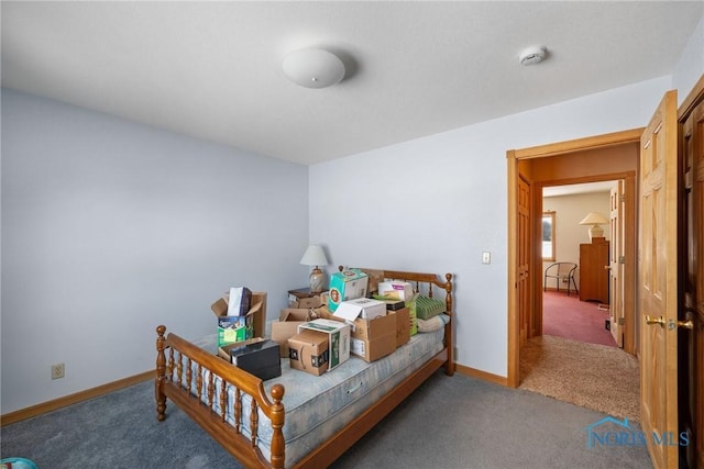 bedroom with carpet flooring