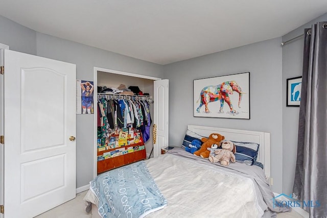 bedroom with a closet