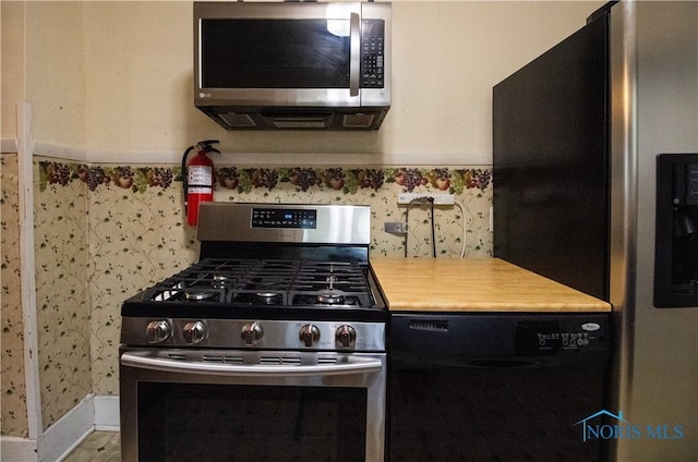 kitchen featuring appliances with stainless steel finishes