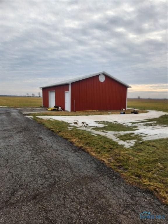 view of outdoor structure featuring a garage