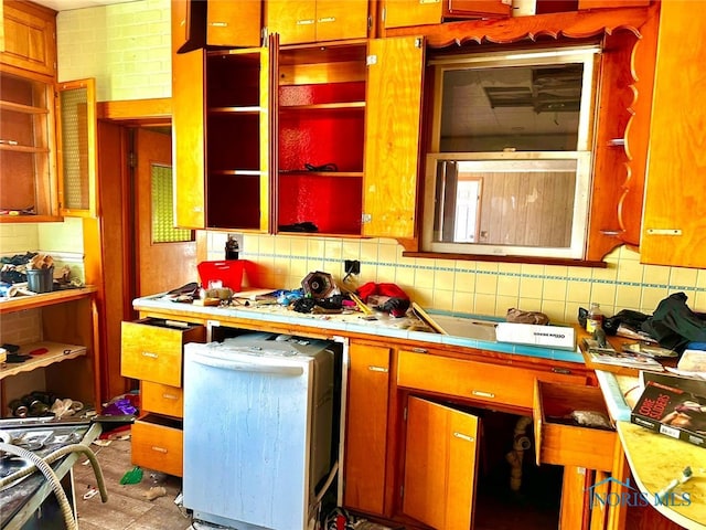 kitchen with tasteful backsplash