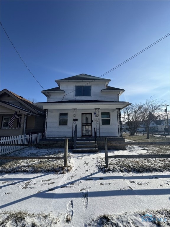 view of front of home featuring covered porch