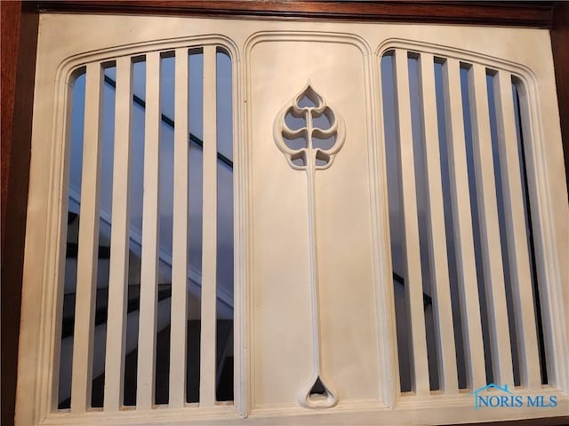 424 Winthrop St, Toledo, OH 43620 - detailed view