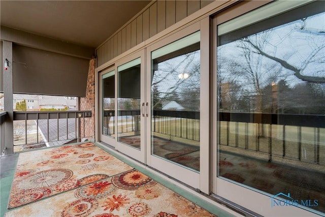 view of sunroom / solarium