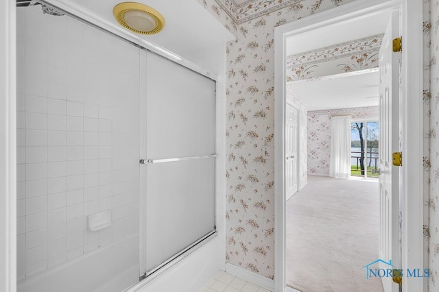 3865 River Rd, Toledo, OH 43614 - bathroom featuring bath / shower combo with glass door and wallpapered walls