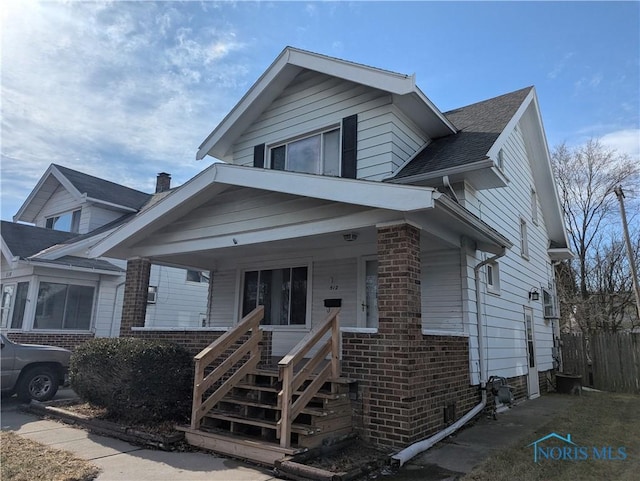 view of front of house featuring covered porch