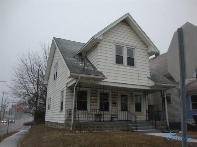 view of front facade with a porch