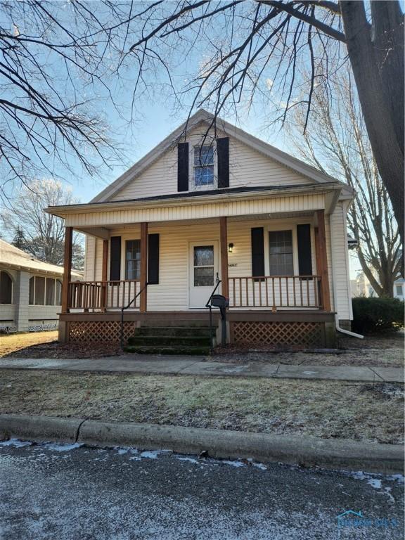 Listing photo 2 for 114 Liberty St, Columbus Grove OH 45830