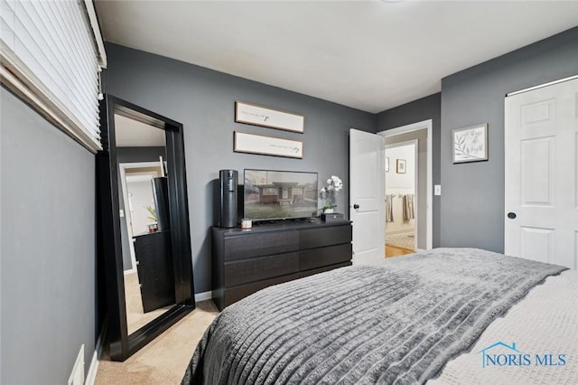 view of carpeted bedroom