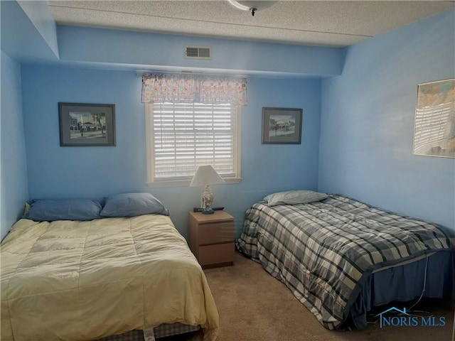 bedroom with carpet