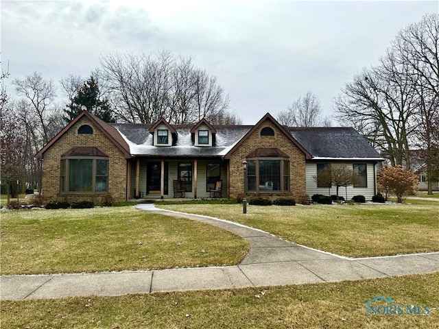 view of front of house with a front yard