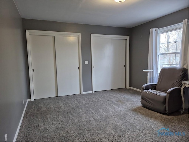 sitting room with carpet