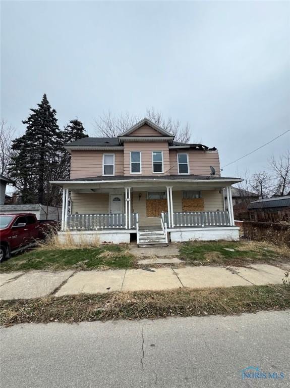 view of front of house with a porch