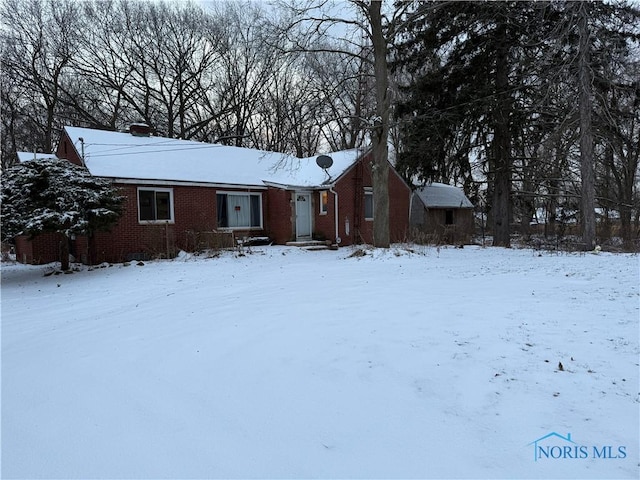 view of front of property