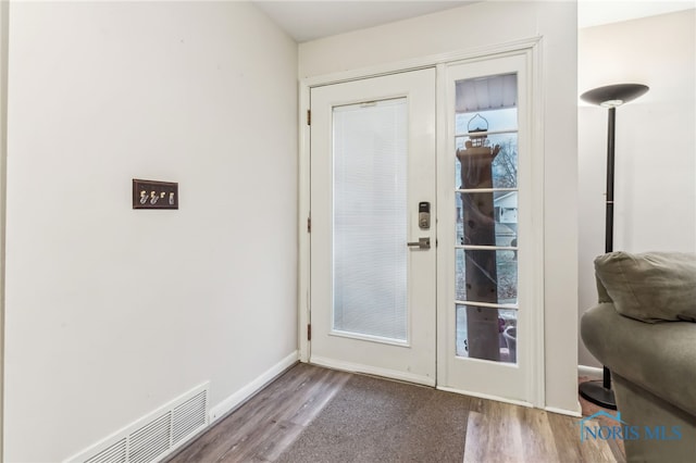 615 Lincolnshire Ln, Findlay, OH 45840 - doorway with hardwood / wood-style flooring