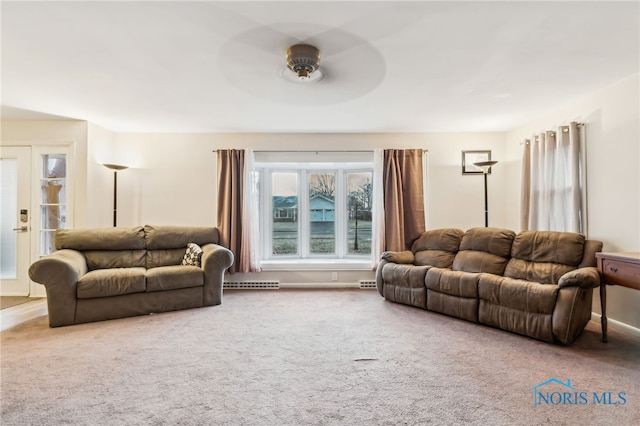 615 Lincolnshire Ln, Findlay, OH 45840 - living room featuring carpet floors