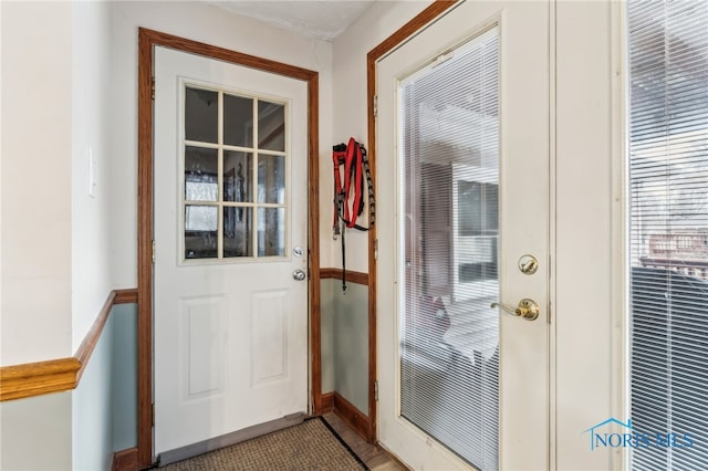 615 Lincolnshire Ln, Findlay, OH 45840 - view of doorway to outside