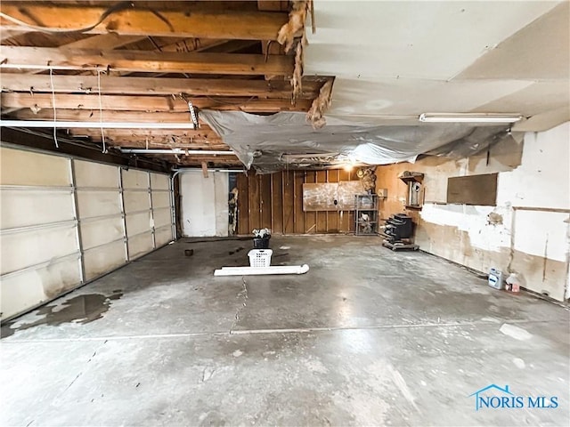 12356 Sylvania Metamora Rd, Berkey, OH 43504 - view of garage