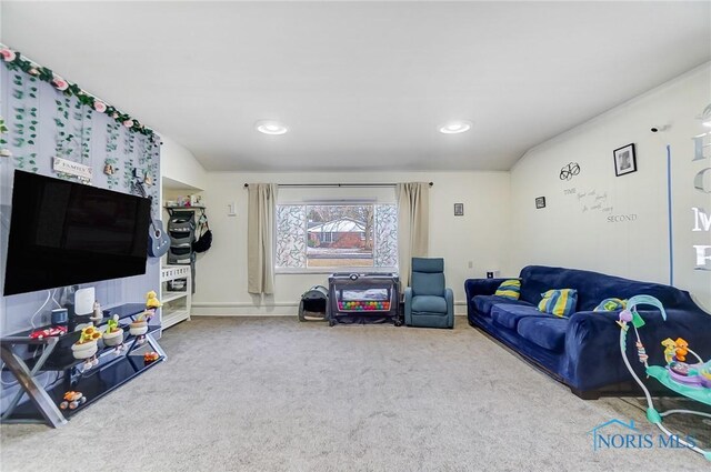 4811 Larkhaven Dr, Toledo, OH 43623 - living area with carpet flooring, baseboards, and recessed lighting
