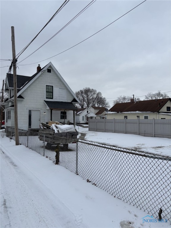 exterior space with fence