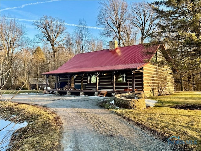 exterior space featuring a yard