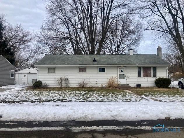 177 Collingwood Ave, Norwalk, OH 44857 - ranch-style home featuring a garage and a chimney