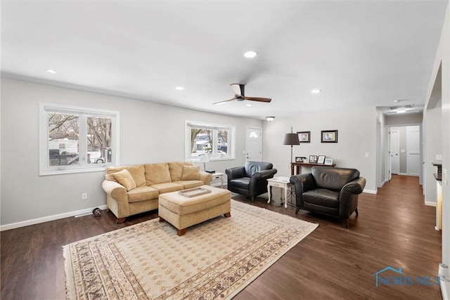 living area with dark wood-style floors, ceiling fan, recessed lighting, and baseboards