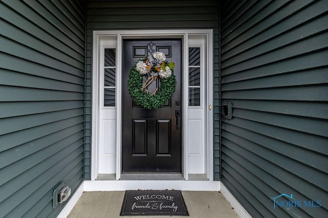 view of property entrance