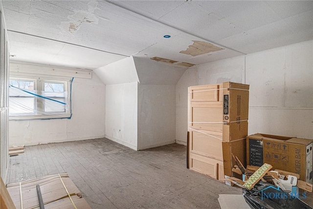 2618 Collingwood Blvd, Toledo, OH 43610 - bonus room with vaulted ceiling and hardwood / wood-style flooring