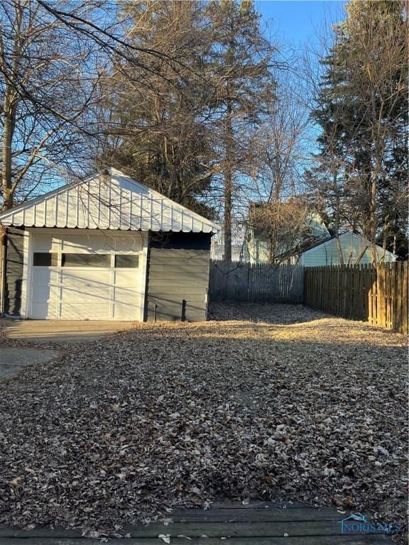 exterior space featuring fence