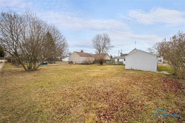 view of yard featuring fence