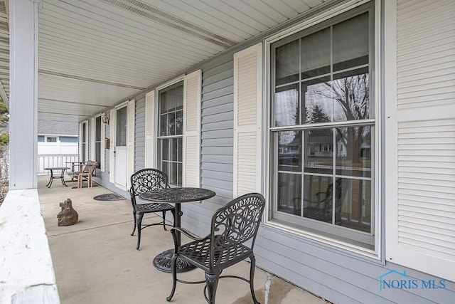 view of patio / terrace featuring covered porch