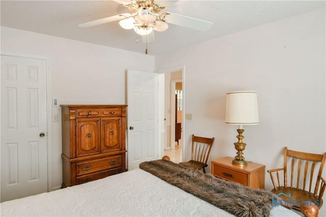 bedroom with ceiling fan