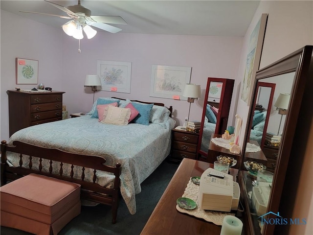 bedroom featuring carpet and ceiling fan