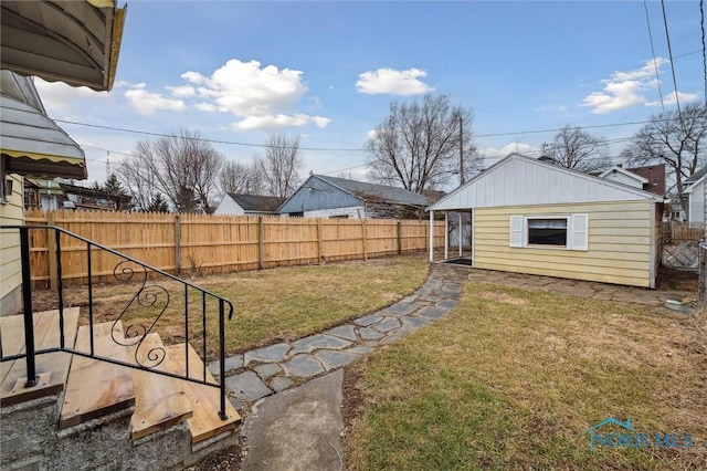 view of yard featuring a fenced backyard