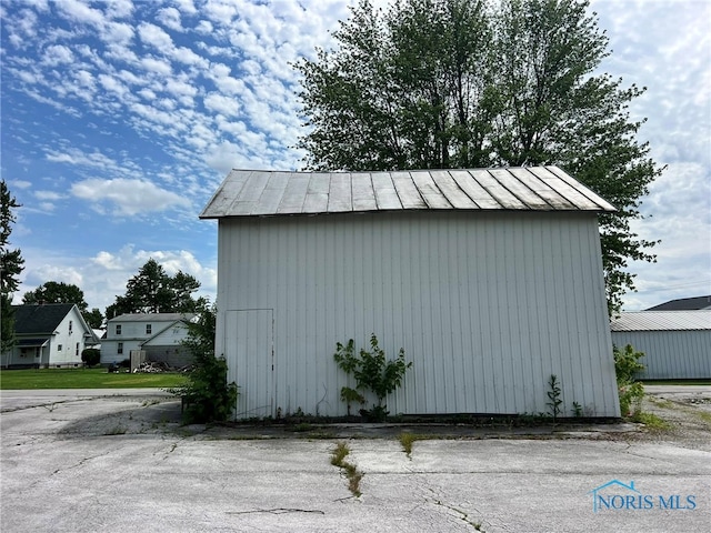 517 E Findlay St, Carey, OH 43316 - photo 7